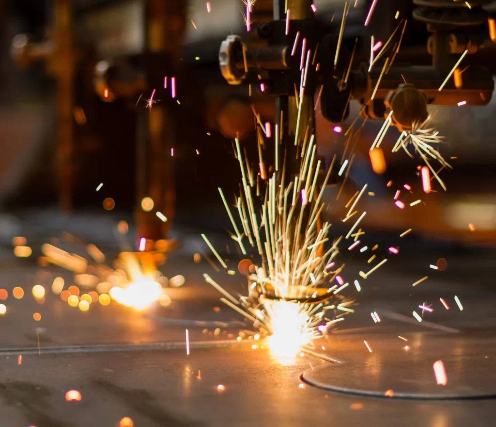 เหล็ก กึ่งหรือสำเร็จรูป