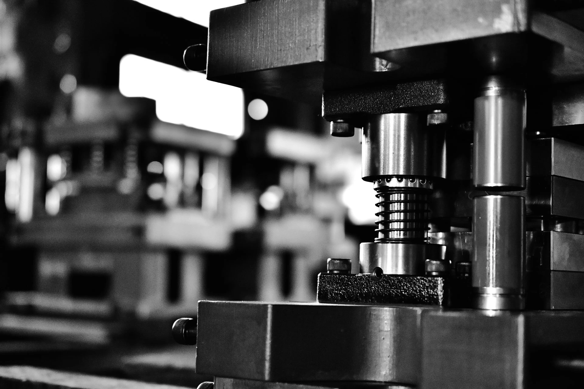 เครื่องมืองานเย็น