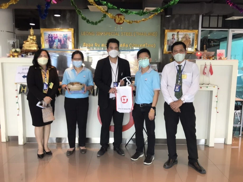 คุณวรกิจร่วมเยี่ยมชมบริษัทลีออง จิน