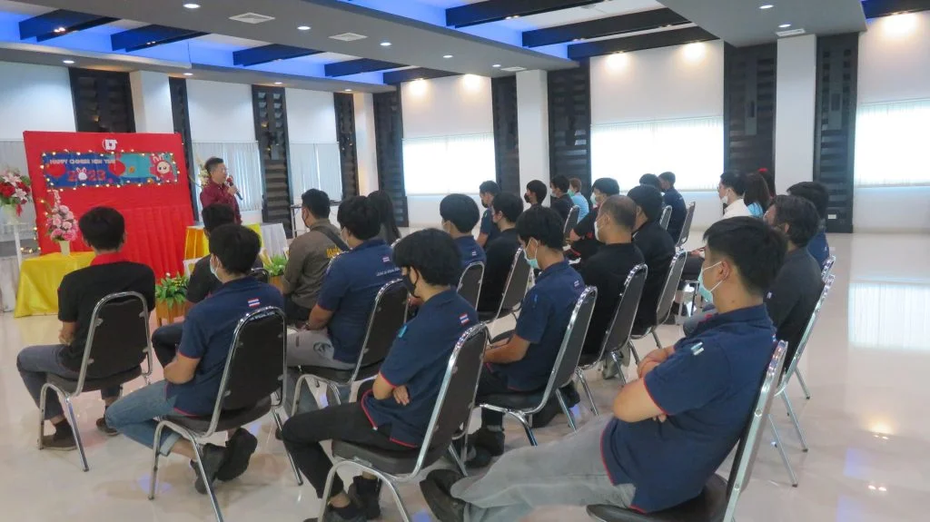 ชาวลีอองจินรับซองตรุษจีน-2