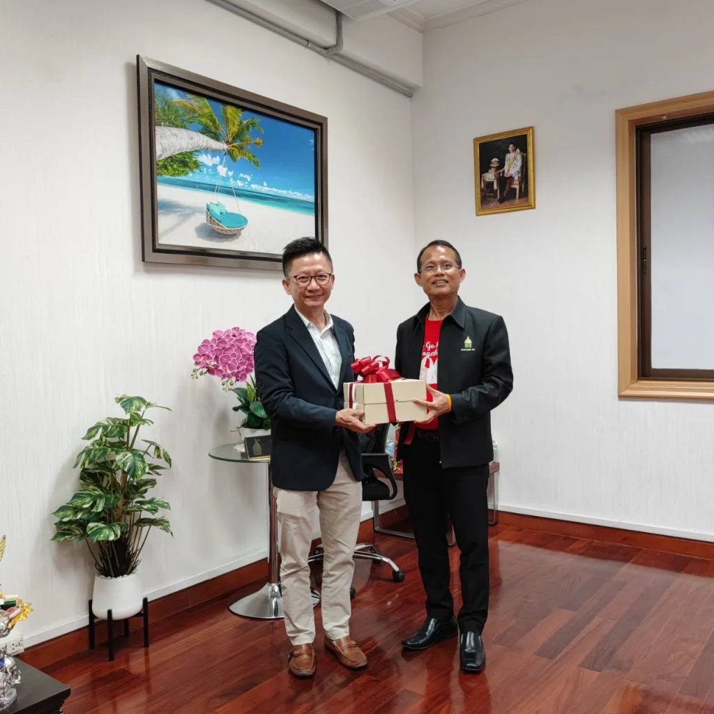 เข้าเยี่ยมชมกับท่านถวิลย์-1